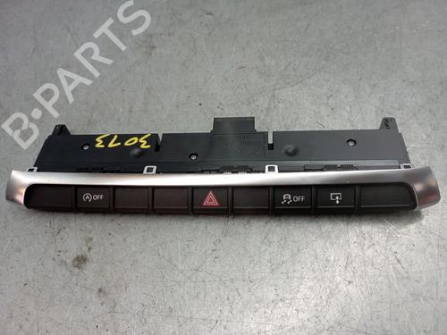 Used Warning switch AUDI A3 Sportback (8VA, 8VF) 1.6 TDI (105 hp) 24849746