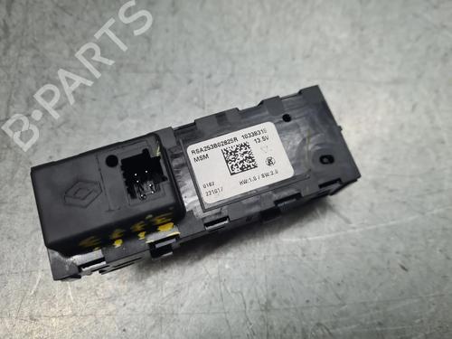 Bilradio RENAULT TWINGO III (BCM_, BCA_) 1.0 SCe 65 (BCMJ) | BP25154021E6 