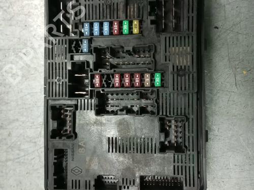 Used Fuse box DACIA SANDERO III 1.0 TCe 100 (101 hp) 25897004