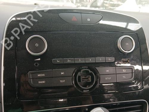 Used Radio RENAULT CLIO IV (BH_) 1.5 dCi 75 (75 hp) 26301022