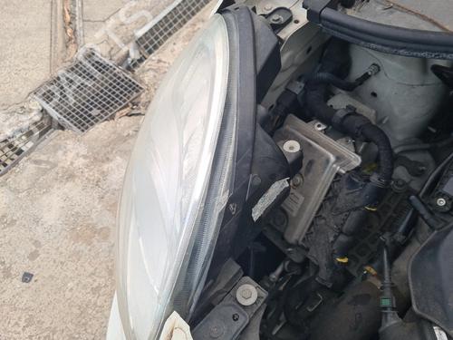 Right headlight FIAT 500L (351_, 352_) 0.9 (199LYC1B) | BP31653993C29