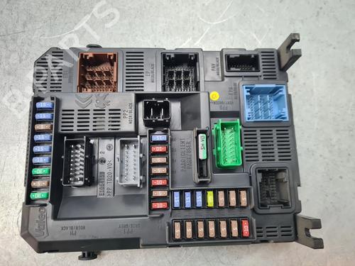 Fuse box CITROËN C4 CACTUS 1.2 THP 110 | BP26606567E1 