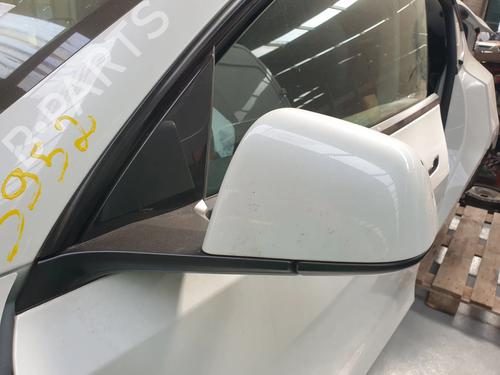Left mirror TESLA MODEL Y (5YJY) EV All-wheel Drive | BP26943091C26 