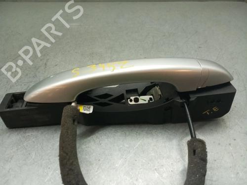 Klamka zewnętrzna drzwi tylnych lewych RENAULT MEGANE IV Hatchback (B9A/M/N_) 1.5 dCi 90 (B9A1) 806062874R