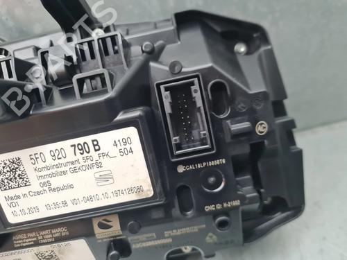 Instrument cluster SEAT ATECA (KH7, KHP) 2.0 TDI 4Drive | BP26436006C47 