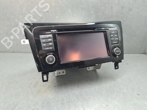 Used Radio NISSAN X-TRAIL III (T32_, T32R, T32RR) [2013-2025]  21116088