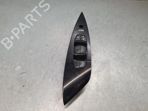 Used Left front window switch NISSAN LEAF (ZE0) Electric (109 hp) 6782827