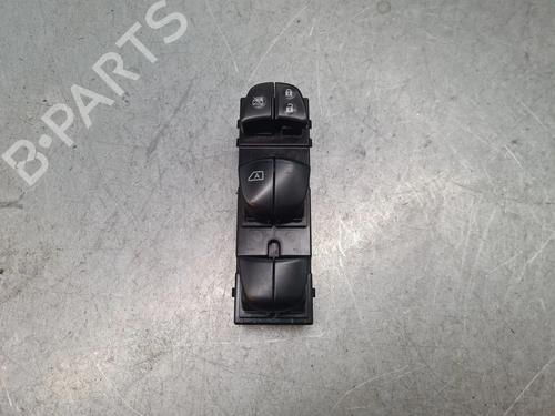 Used Left front window switch NISSAN JUKE (F15) 1.5 dCi (110 hp) 10101442