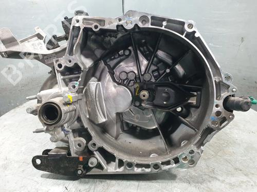 Used Manual Gearbox (For Parts) PEUGEOT 2008 II (UD_, US_, UY_, UJ_, UR_, UC_) 1.2 PureTech 100 (USHNK) (101 hp) 28483431