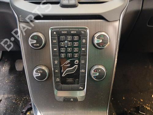 Radio VOLVO V40 Hatchback (525) D2 | BP27704568E6 