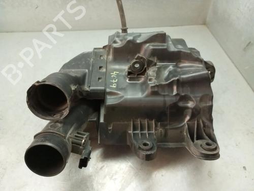 Used Air filter box PEUGEOT 5008 II (MC_, MJ_, MR_, M4_) 1.5 BlueHDi 130 (MCYHZJ, MCYHZR, MCYHZX) (131 hp) 27841049