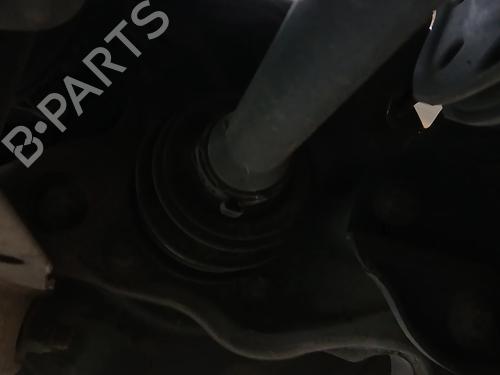 Venstre hjullejehus spindel MERCEDES-BENZ GLA-CLASS (X156) GLA 220 d 4-matic (156.905) BP27867314M27