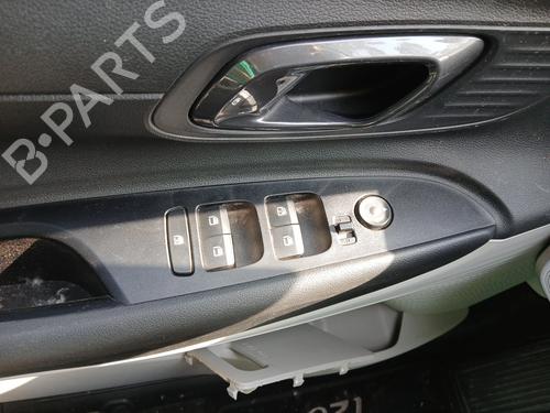 Used Left front window switch HYUNDAI i20 III (BC3, BI3) 1.2 (84 hp) 27892403