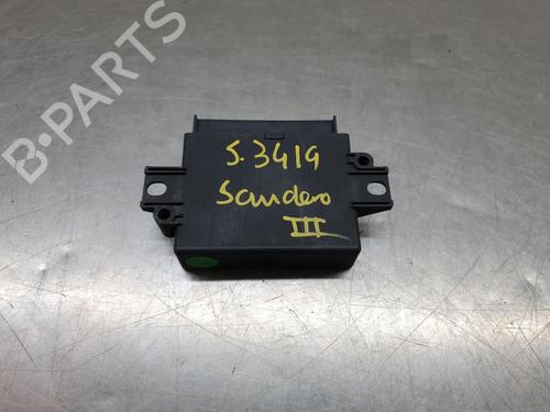 Used Electronic module DACIA SANDERO III 1.0 TCe 90 (91 hp) 28001933