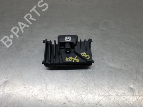 Used Electronic module RENAULT CAPTUR II (HF_) TCe 100 (HFMT) (101 hp) 28004704