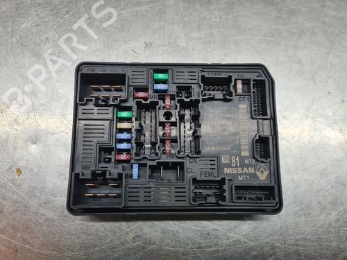 Used Fuse box RENAULT CLIO V (B7_) 1.5 Blue dCi 100 (B7AD) (101 hp) 28048055