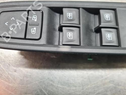 Left front window switch DACIA SANDERO III 1.0 TCe 90 | BP25265898I27 