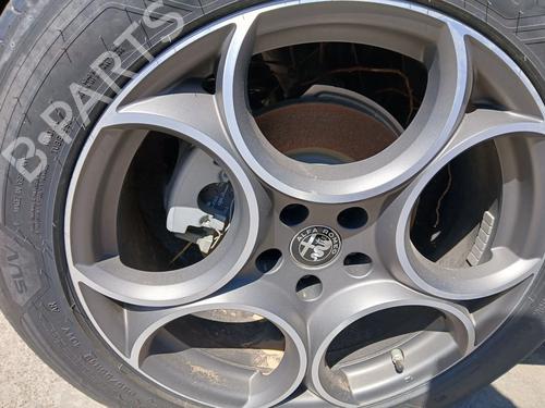 Høyre hjullagerhus spindel ALFA ROMEO STELVIO (949_) 2.2 D (949.AXD1A) (160 hp) 28131301