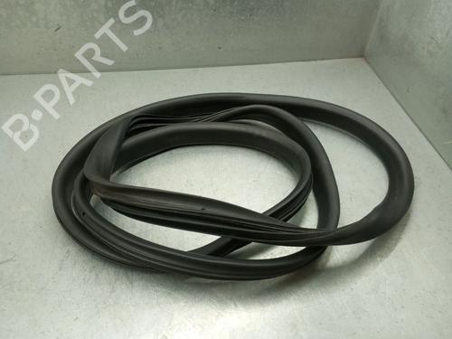 Used Rubber door seal DACIA SANDERO III 1.0 TCe 90 (91 hp) 28135318