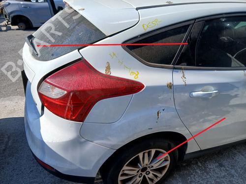 Używane Błotnik tylny prawy FORD FOCUS III 1.0 EcoBoost (125 hp) 28143573
