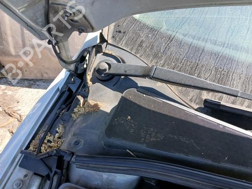 Used Front wiper motor FORD FOCUS III 1.0 EcoBoost (125 hp) 28153774