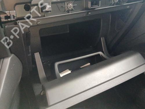 Glove box RENAULT CAPTUR II (HF_) TCe 100 (HFMT) | BP28214625C95 