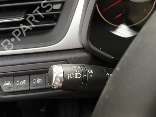 Steering column stalk RENAULT CAPTUR II (HF_) TCe 100 (HFMT) | BP28214615I23 