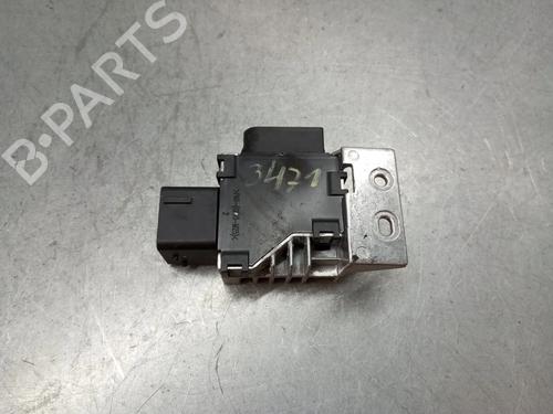 Used Electronic module RENAULT MASTER IV Van (F8__) BLUE DCI 150 (F8M3) (150 hp) 28483481