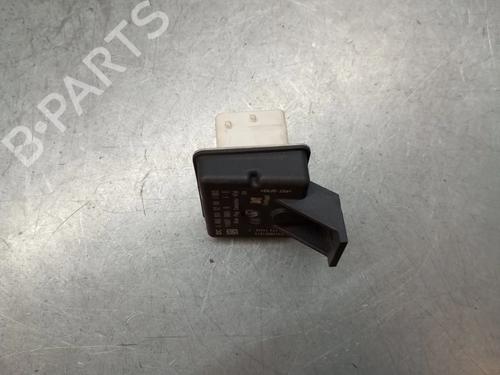 Elektronisk modul RENAULT CLIO V (B7_) 1.5 Blue dCi 100 (B7AD) (101 hp) 28483487