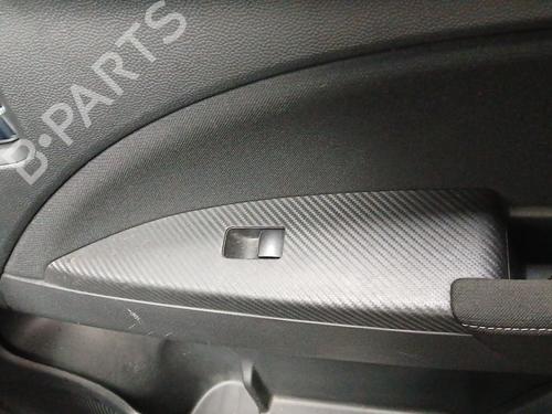 Used Right front window switch MITSUBISHI MIRAGE / SPACE STAR VI Hatchback (A0_A) 1.2 (71 hp) 28483528