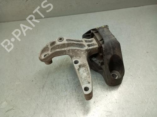 Used Engine mount RENAULT MEGANE IV Hatchback (B9A/M/N_) 1.5 dCi 110 (B9A3) (110 hp) 28483560