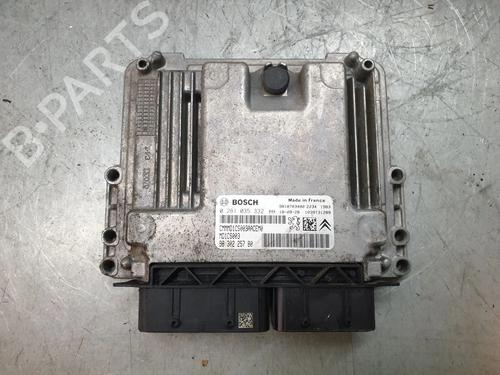 Used Engine control unit (ECU) CITROËN C4 CACTUS 1.5 BlueHDi 100 (102 hp) 28582868