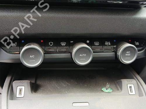 Climate control CITROËN C4 III (BA_, BB_, BC_) ë-C4 (BCZKXC, BZCKSC) BP28586051I5