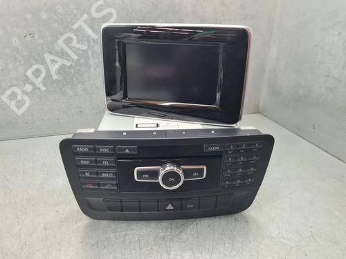 Radio MERCEDES-BENZ A-CLASS (W176) A 180 (176.042) (122 hp) 28601988