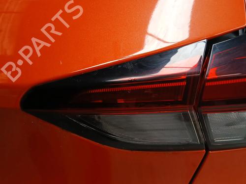 Używane Lampa tylna klapy bagażnika prawa OPEL CORSA F (P2JO) 1.5 (68) (102 hp) 28623461