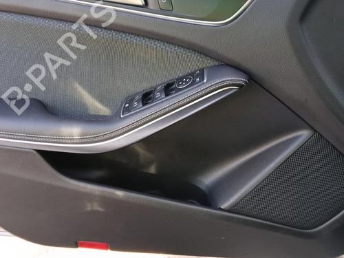 Lève-vitre avant gauche MERCEDES-BENZ A-CLASS (W176) A 160 CDI / d (176.011) (90 hp) 28715628