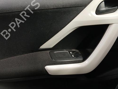 Alzavetro anteriore sinistro PEUGEOT 208 I (CA_, CC_) 1.2 VTi 68 / PureTech 68 (68 hp) 28717146