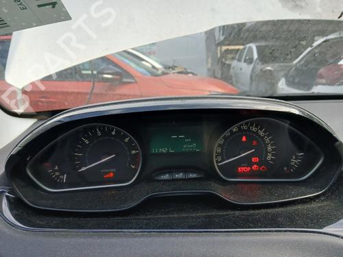 Quadro strumenti PEUGEOT 208 I (CA_, CC_) 1.2 VTi 68 / PureTech 68 (68 hp) 28717143