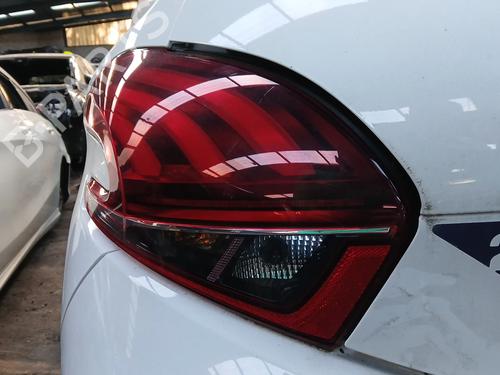 Left taillight PEUGEOT 208 I (CA_, CC_) 1.2 VTi 68 / PureTech 68 | BP28908508C34