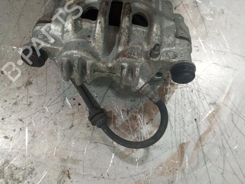 Right front brake caliper RENAULT MASTER III Van (FV) 2.3 dCi 130 FWD (FV0M, FV0Y, FV0J, FV02, FV03) | BP29128281M104 