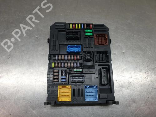Used Fuse box PEUGEOT 3008 II SUV (MC_, MR_, MJ_, M4_) 1.5 BlueHDi 130 (131 hp) 29166251