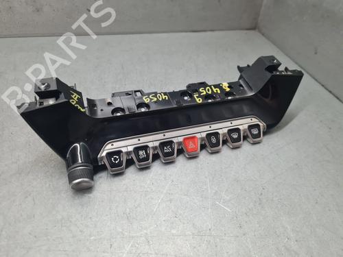 Radio PEUGEOT 208 II (UB_, UP_, UW_, UJ_) 1.2 PureTech 100 | BP29205725E6 