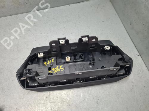 Radio PEUGEOT 208 II (UB_, UP_, UW_, UJ_) 1.5 BlueHDI 100 | BP29283538E6 