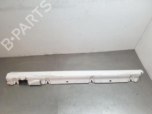Used Right sideskirt MERCEDES-BENZ C-CLASS (W205) C 200 d (205.001) (160 hp) 29378091