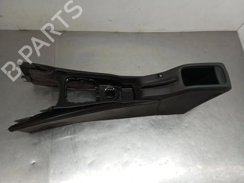 Bracciolo centrale PEUGEOT 2008 I (CU_) 1.2 THP 110 / PureTech 110 (110 hp) 29403845