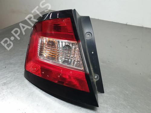 Left taillight SKODA FABIA III (NJ3) 1.0 TSI | BP17018899C34 