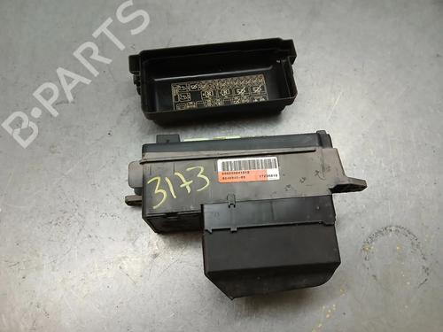 Used Fuse box MINI MINI CLUBMAN (R55) Cooper D (112 hp) 29451587