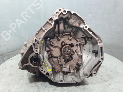 Used Gearbox RENAULT TWINGO III (BCM_, BCA_) 0.9 TCe 90 (BCM9, BCM2) (90 hp) 23044803