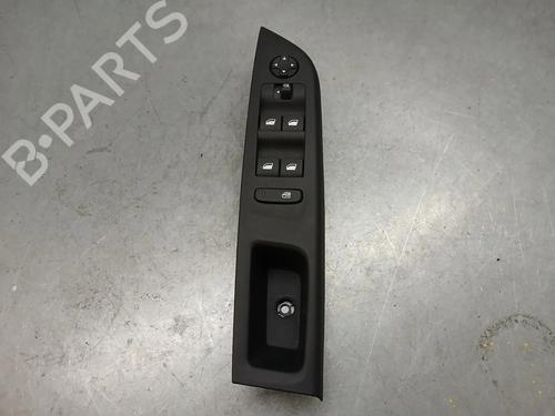 Used Left front window switch OPEL CORSA F (P2JO) 1.5 (68) (102 hp) 29460946