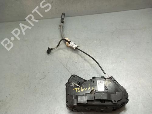 Used Front right lock VW TIGUAN (5N_) [2007-2018]  29492410